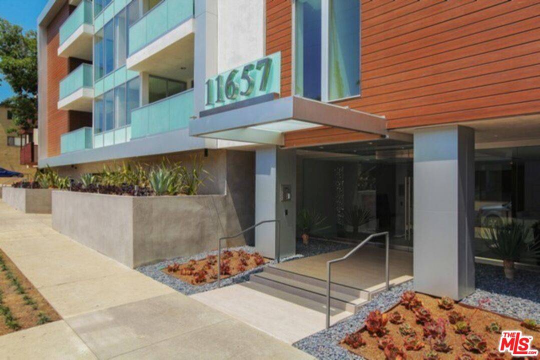 11657 Chenault St 1BR Brentwood La