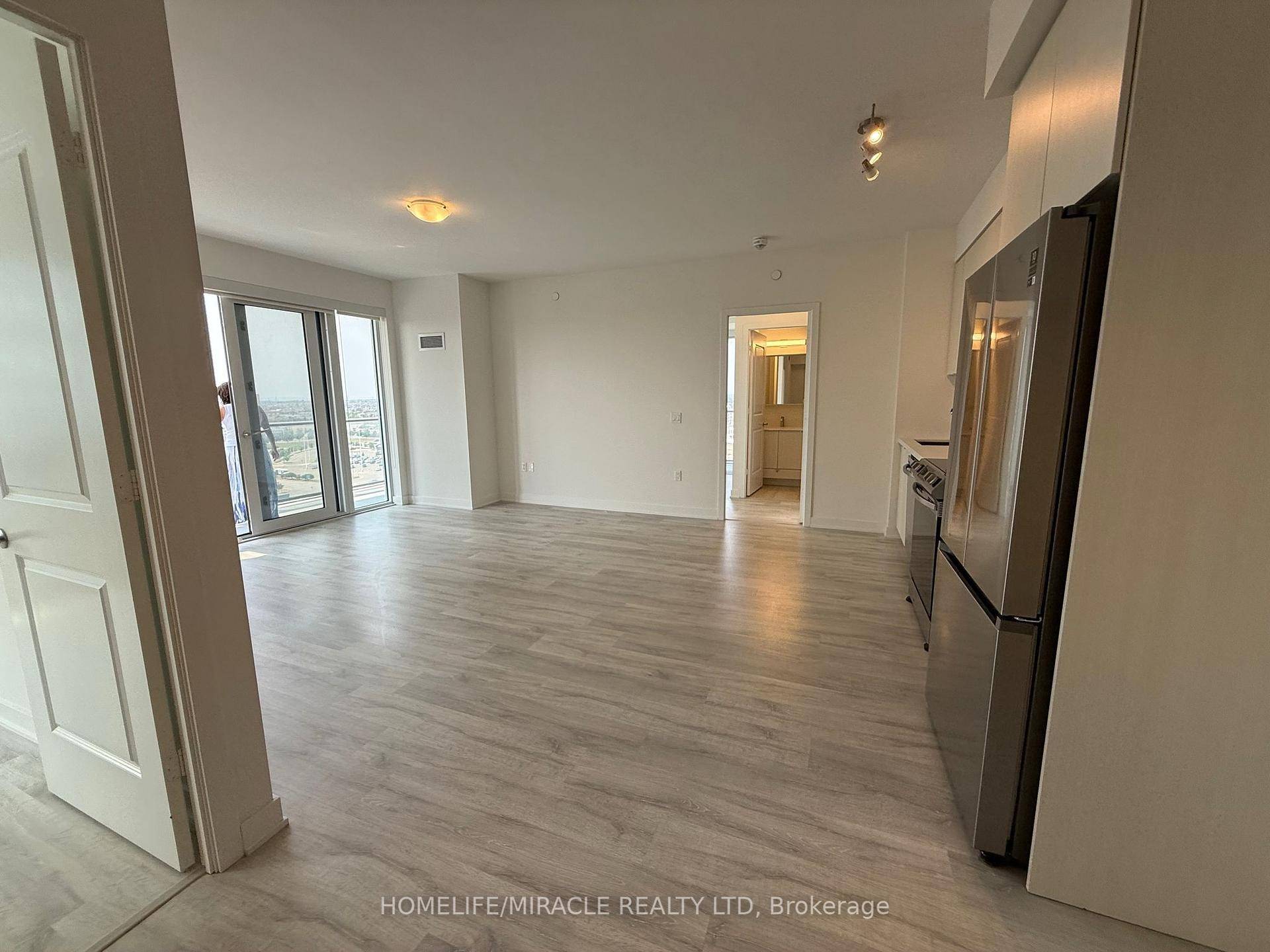 WELCOME TO ERIN SQUARE BY PEMBERTON GROUP !