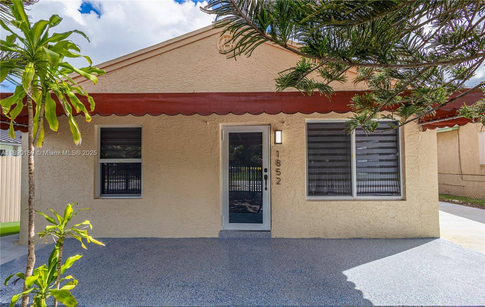 Beautifully remodeled 3 2 home in the heart of Miami !