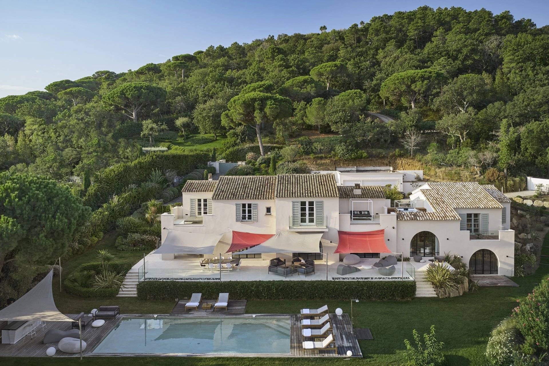 Quiet villa 2kms from the center of Saint Tropez and Pampelonne