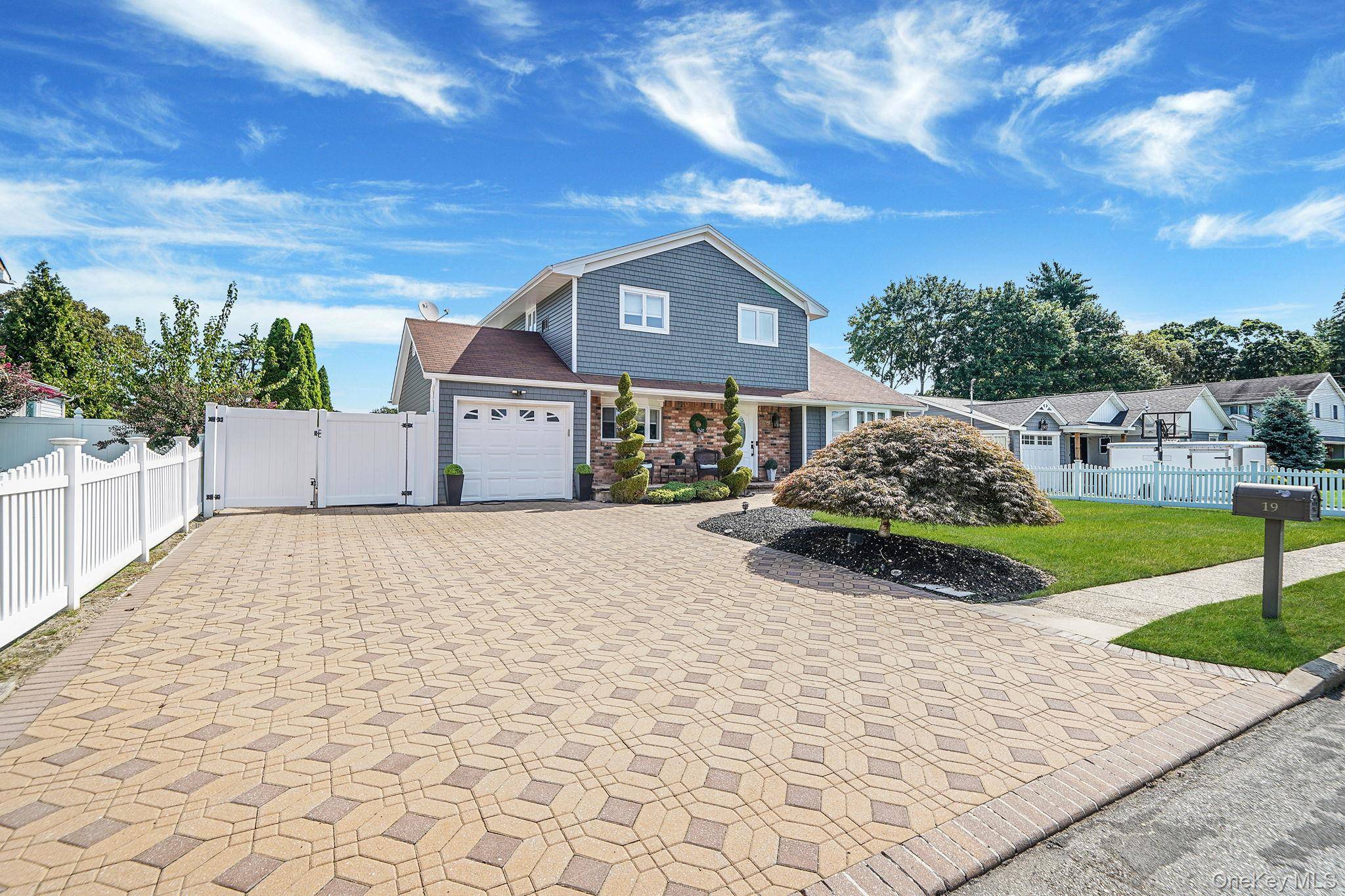Magnificent 4 Bedroom, 3.