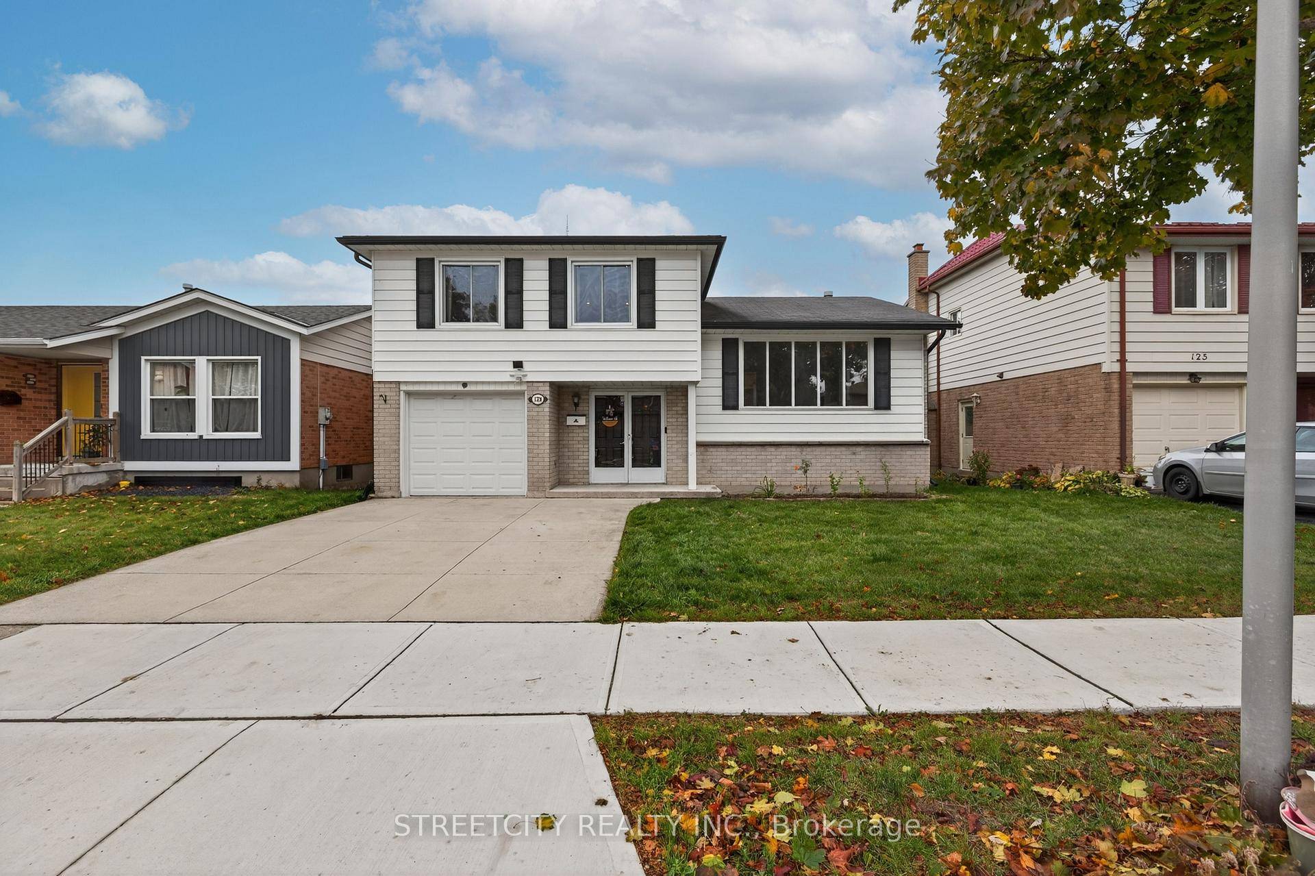 Welcome to 129 Highview Avenue East a beautifully maintained home in the highly sought after Highland neighbourhood !