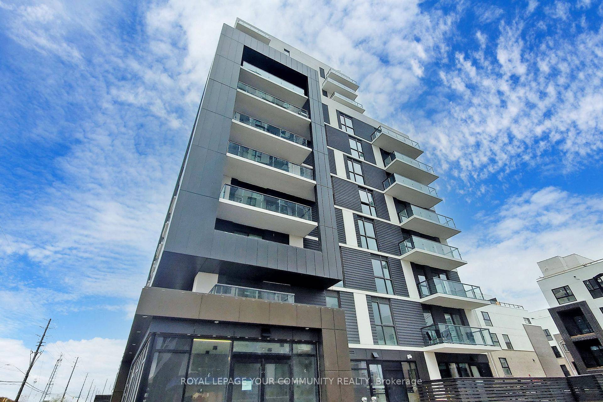This stunning corner suite offers 9 foot ceilings, 2 spacious bedrooms, and a versatile den, perfect for a home office !