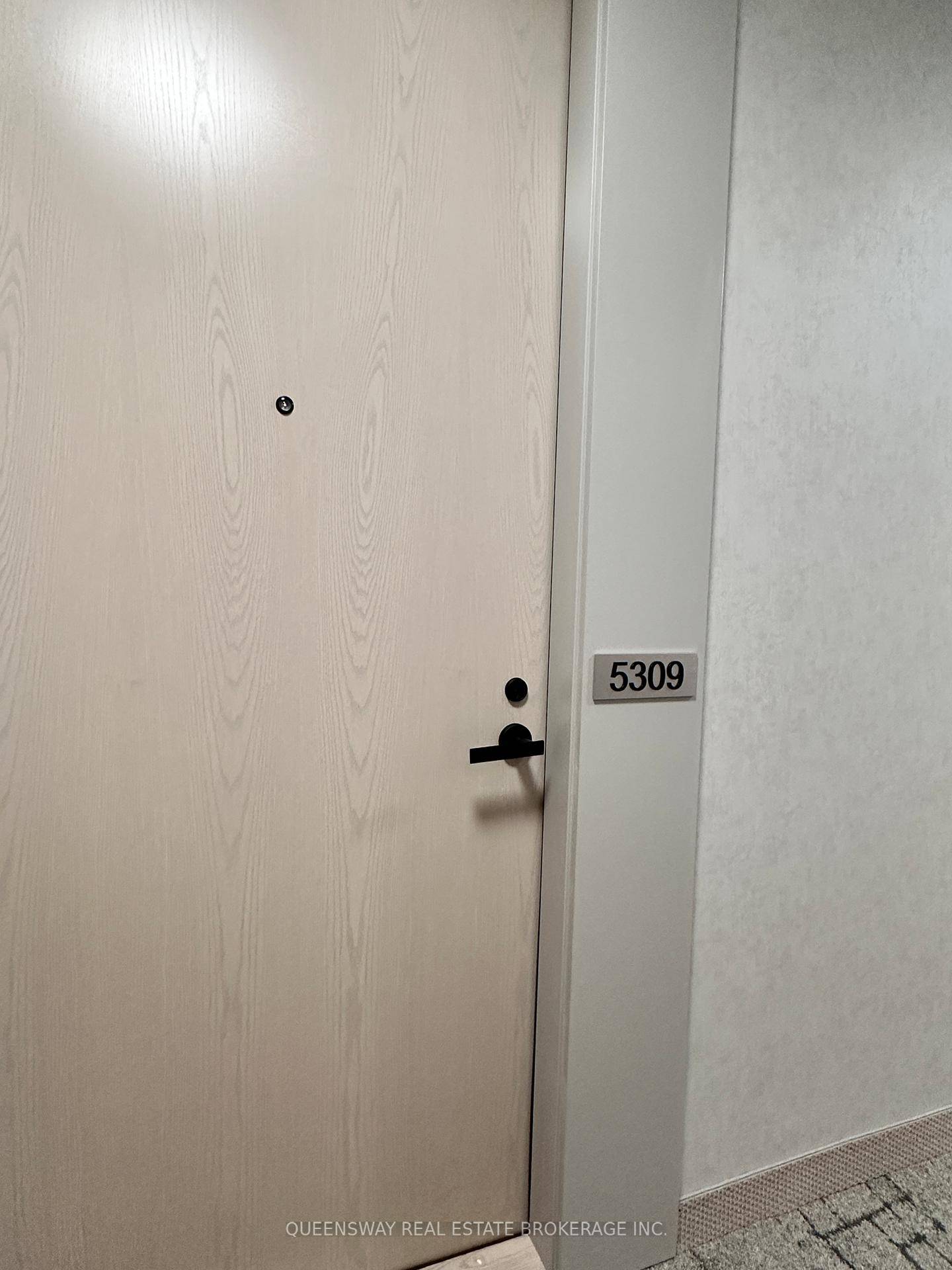 Welcome to this stunning, never lived in 1 bedroom, 1 bathroom unit located in the heart of Vaughan's vibrant downtown at the prestigiousFestival Condos.