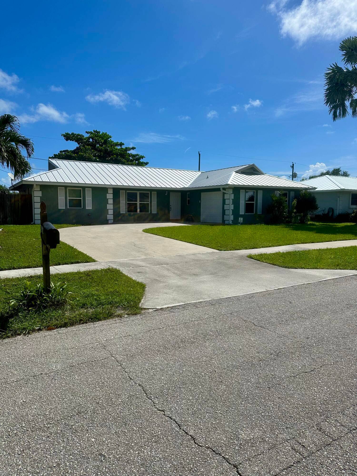Welcome to this beautifully updated 3 bedroom, 2 bathroom single family home with a one car garage in the heart of Lantana.