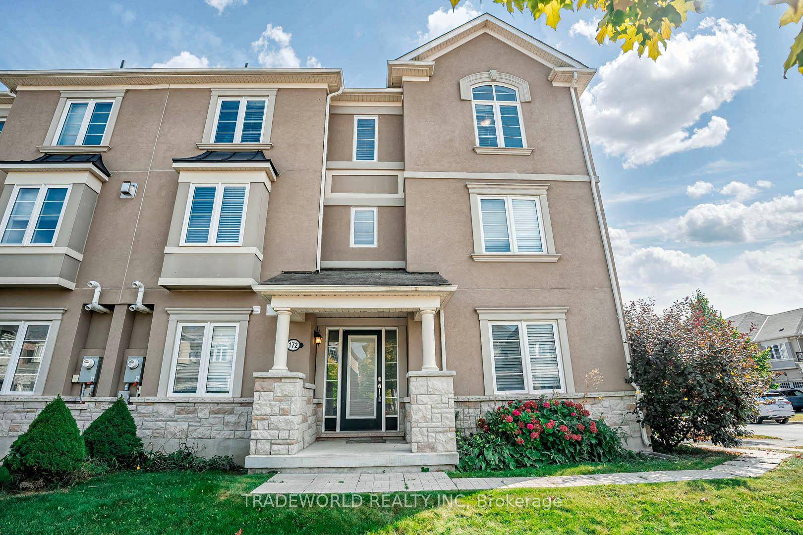 Beautiful Corner Lot Move In Ready Freehold Townhome A Lot Of Sunlight This Home Features 3 1, Open Concept, Large Window, Smooth Ceiling On First Two Floors Upgraded Glass Shower ...