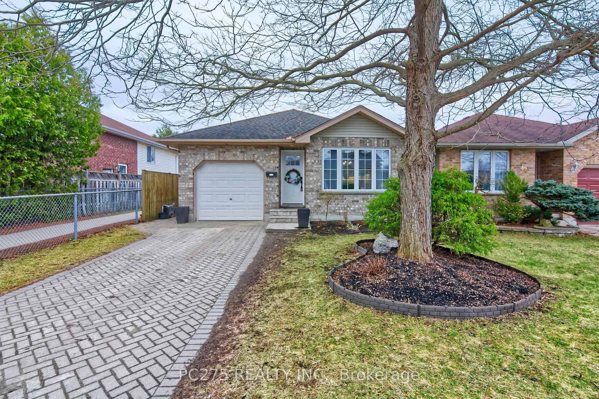 Welcome to this NEWLY RENOVATED 4 level backsplit has 4 finished levels and is bigger than it looks with 1, 680 SQ FOOT OF LIVING SPACE !