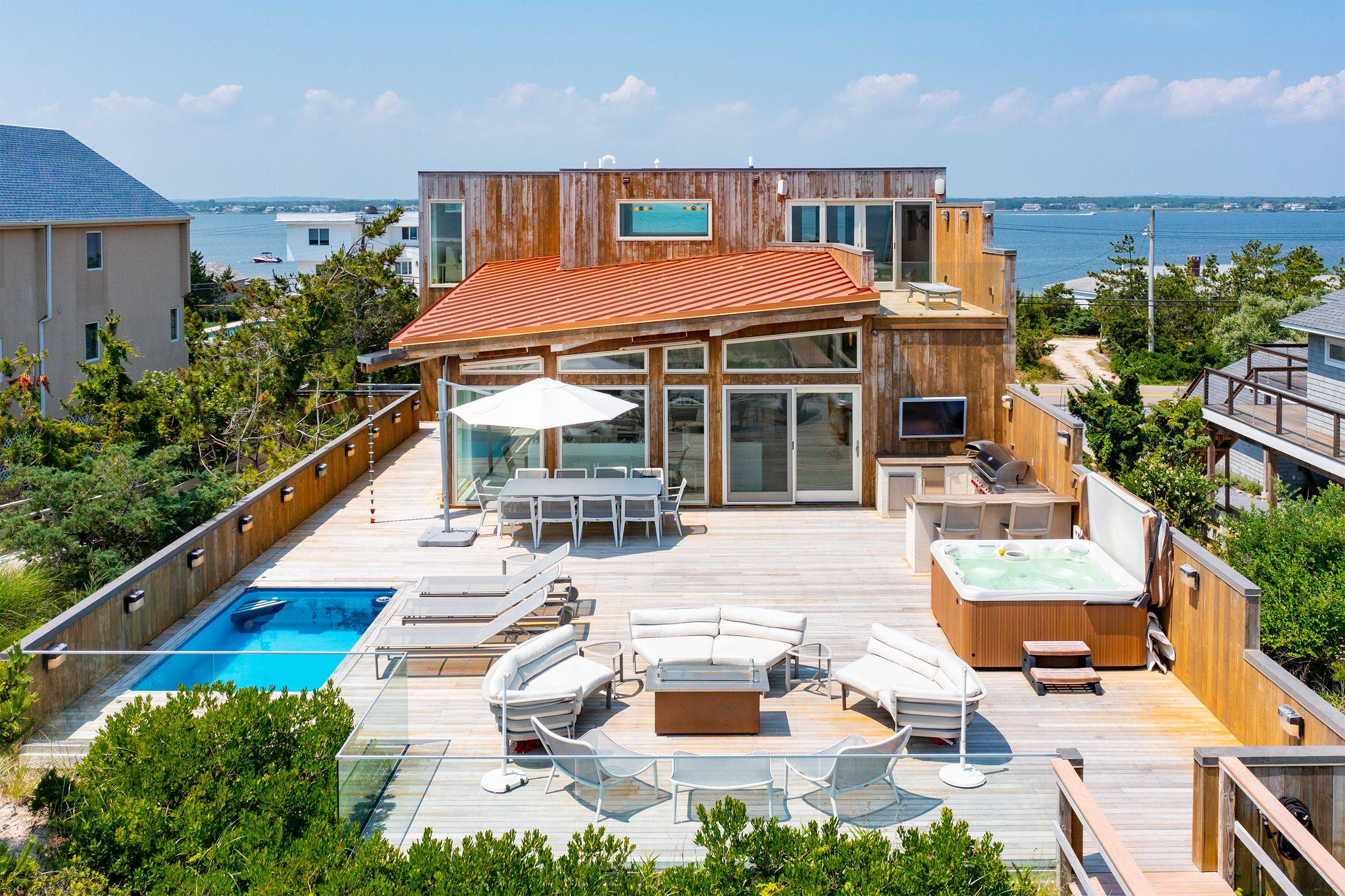 Contemporary Westhampton Beach Oceanfront