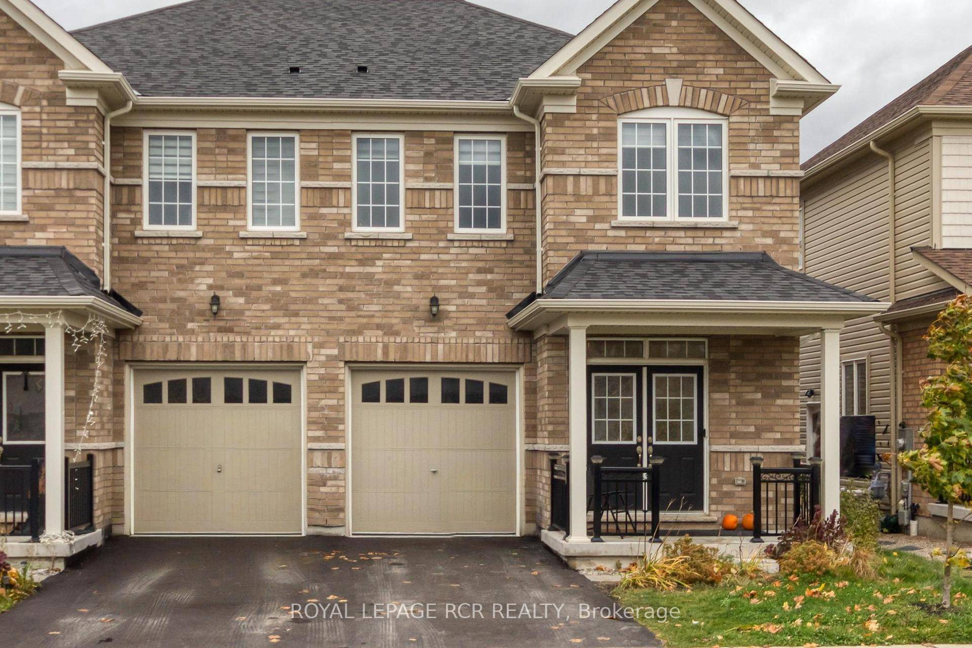 Welcome to Modern Living in Hyland Village !