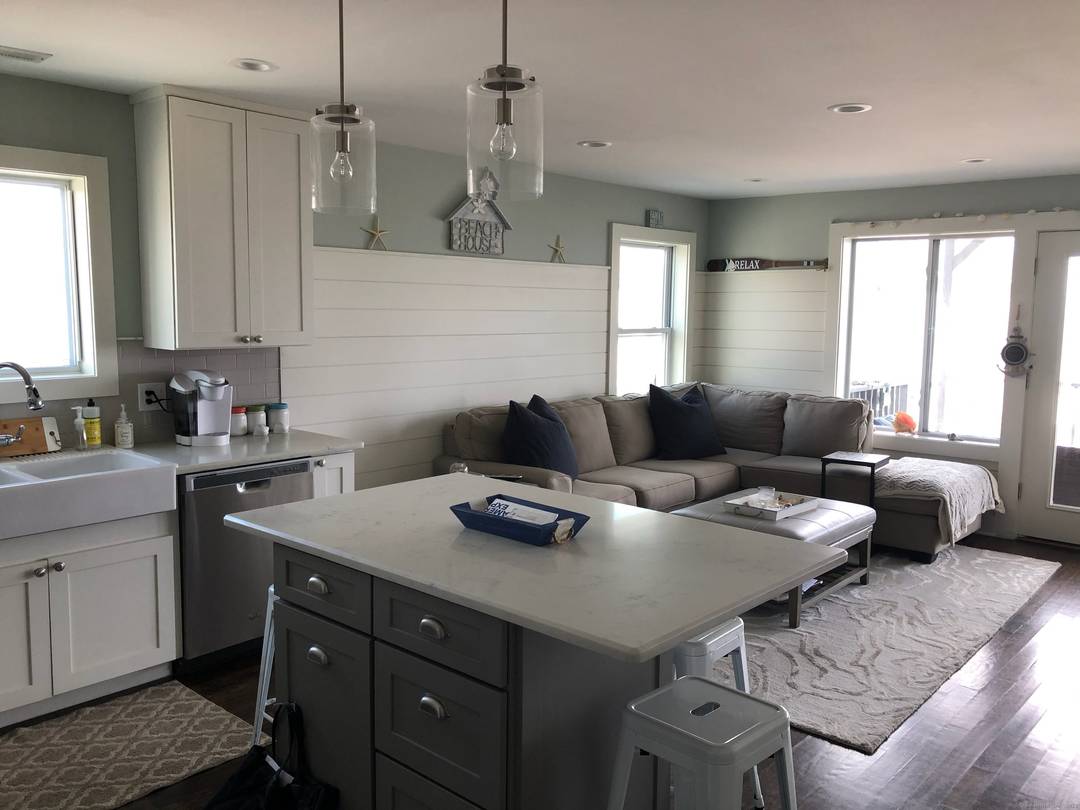 Direct Waterfront ! SUMMER RENTAL Affectionately known as The Shore Thing this beautifully appointed and completely updated home is the perfect summer escape.