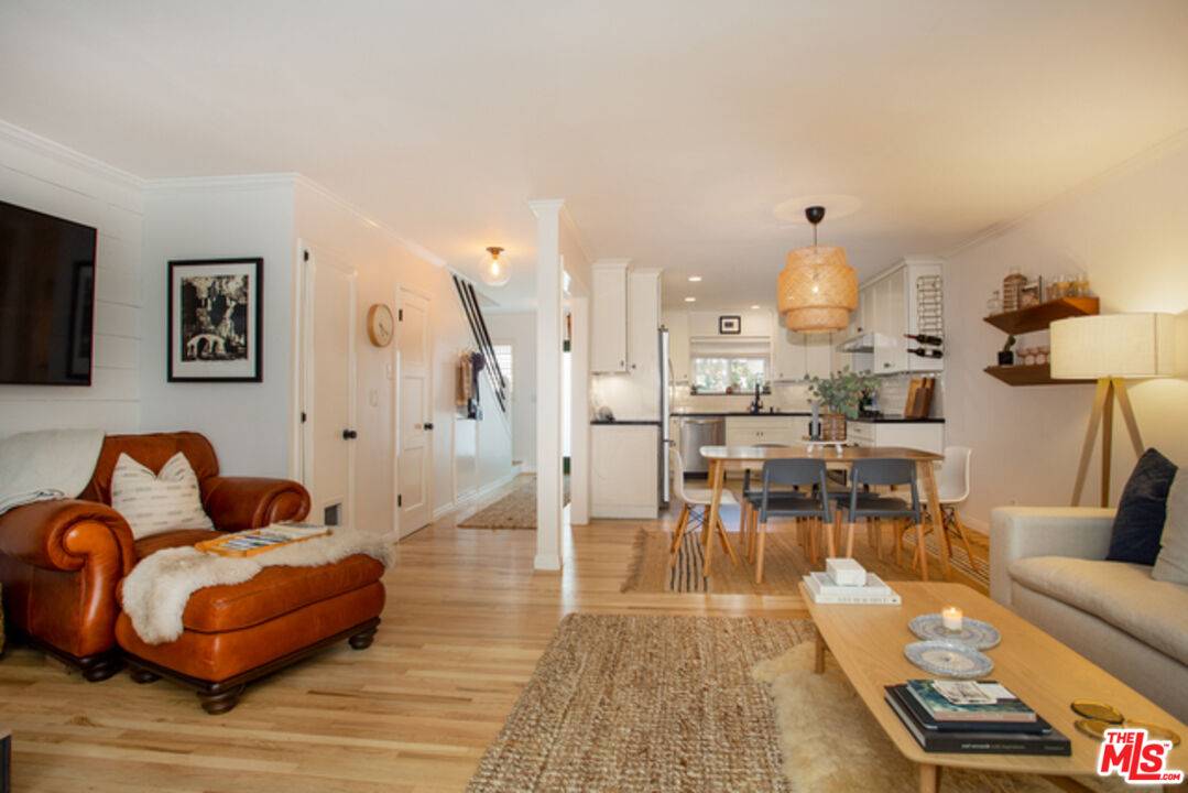 8130   Redlands St 2BR La