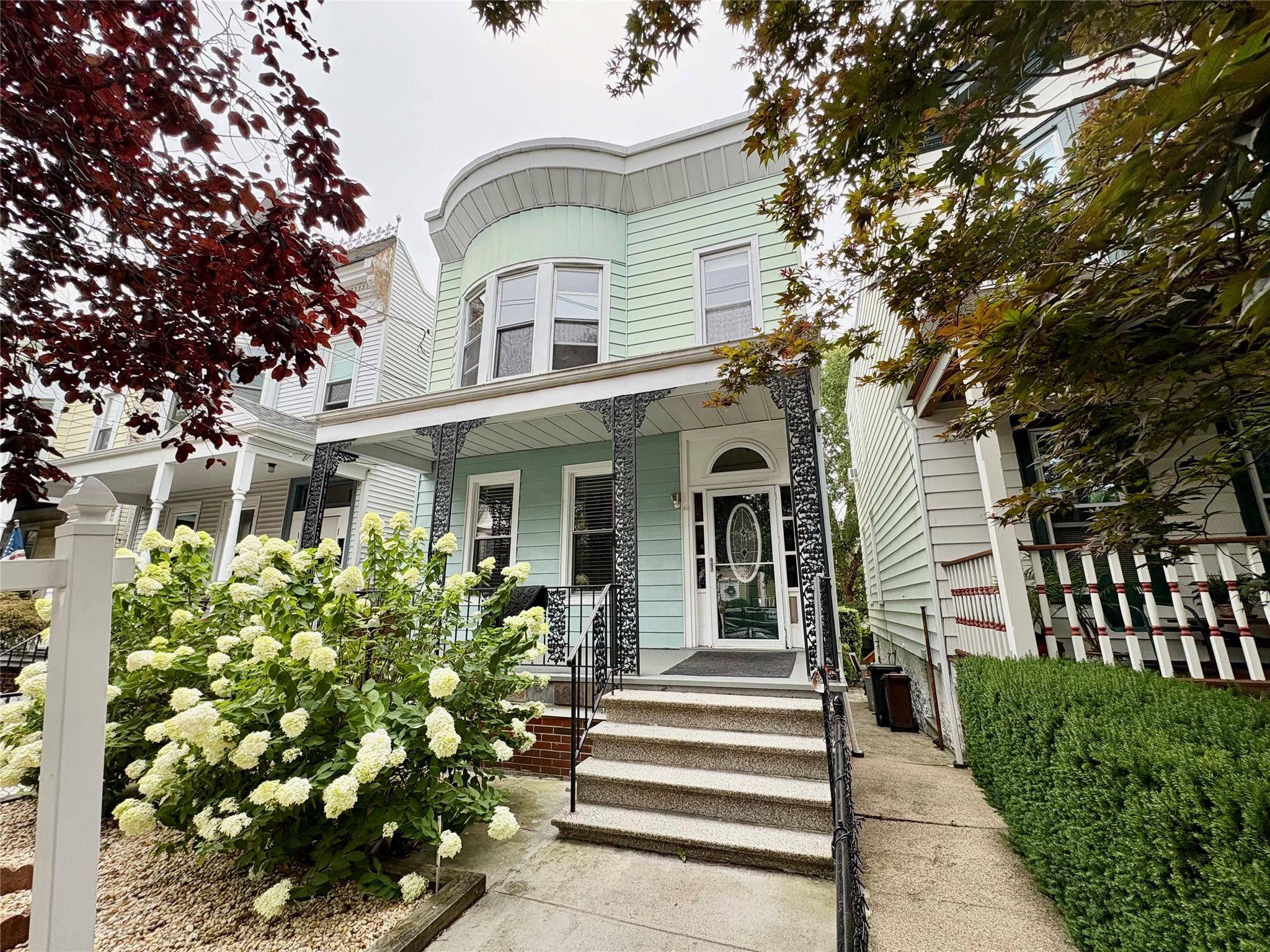 Welcome home to 324 E 239th Street !
