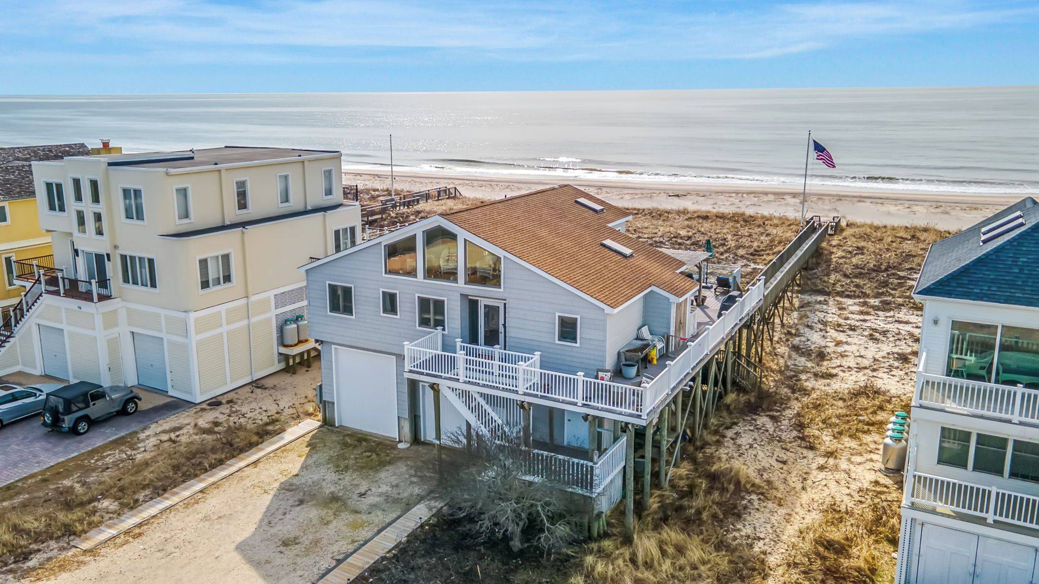 Sun Drenched Ocean Front Escape 