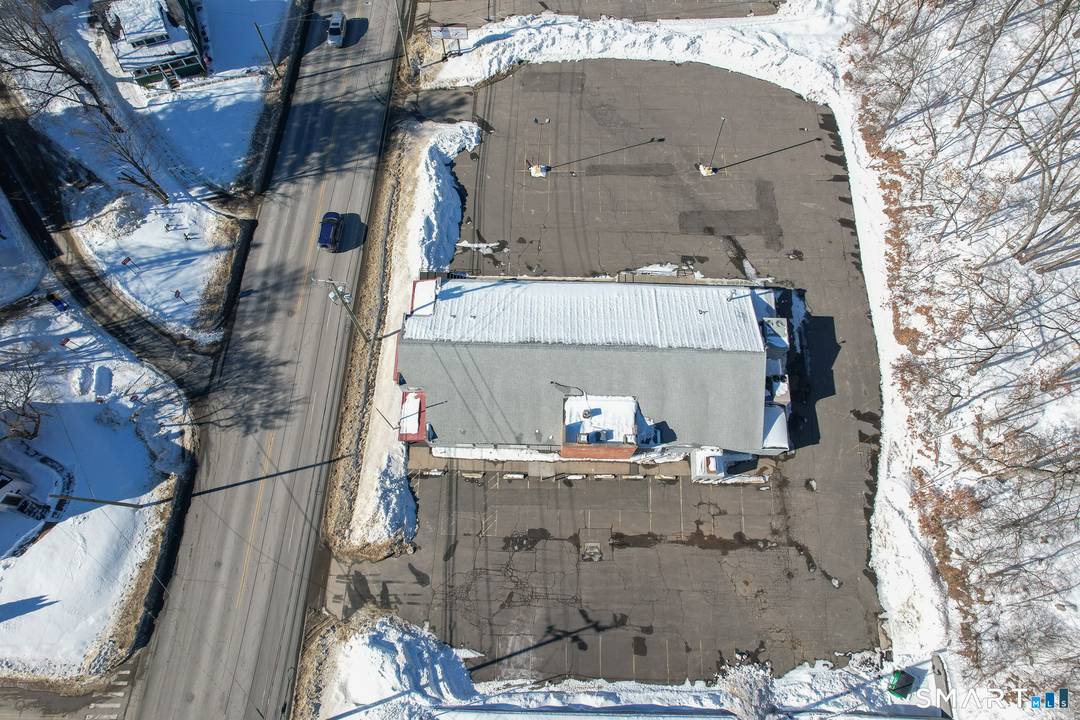 5000 square foot Retail Office Mixed Use property for lease in a High Traffic Prime Waterbury location.