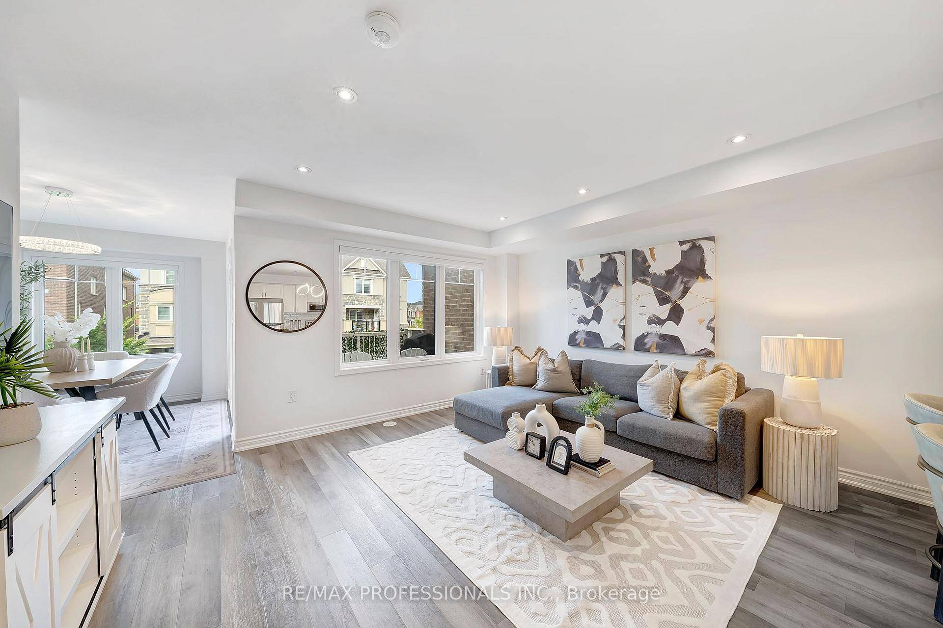 Welcome to 1272 Hop Pl in Miltons Cobban community !