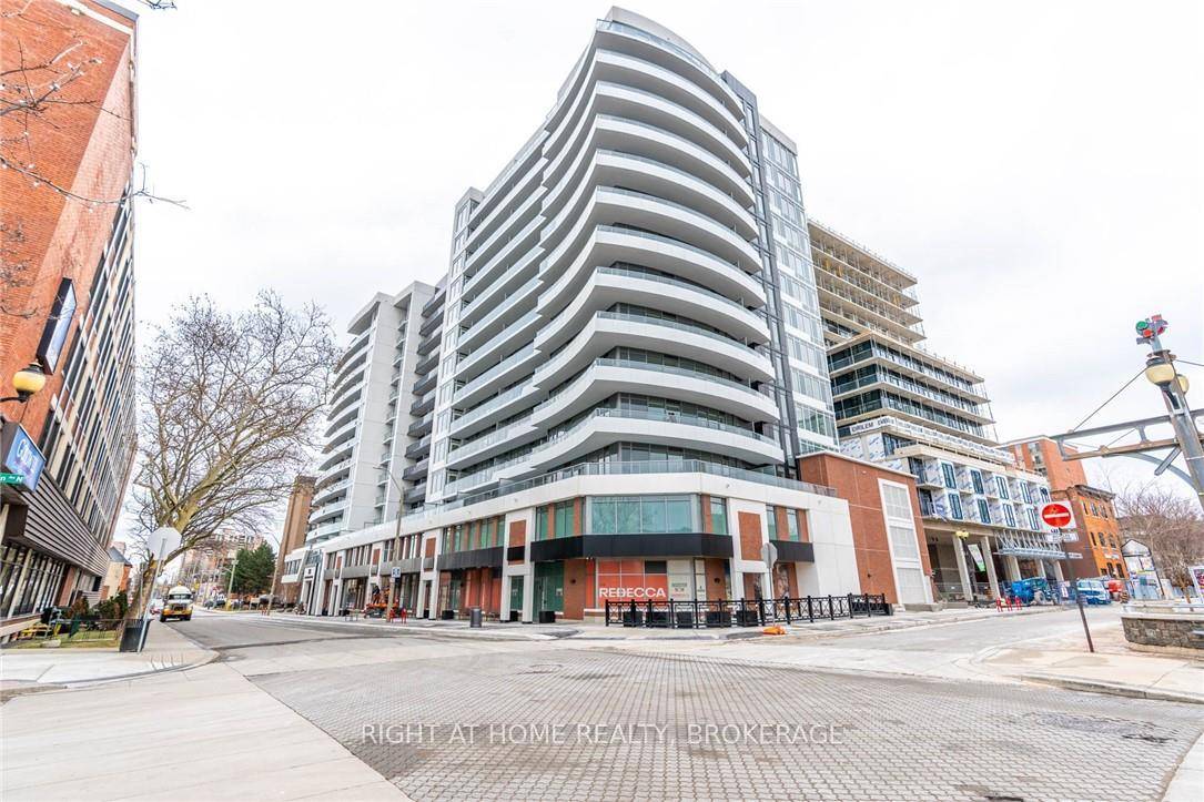 2 Years New Beautiful 1 Den Condo, Located In Downtown Hamilton Available now, Close To Everything, Go Centre, West Harbor Go Station, Hospitals, Many Great Restaurants, McMaster University, And Future ...