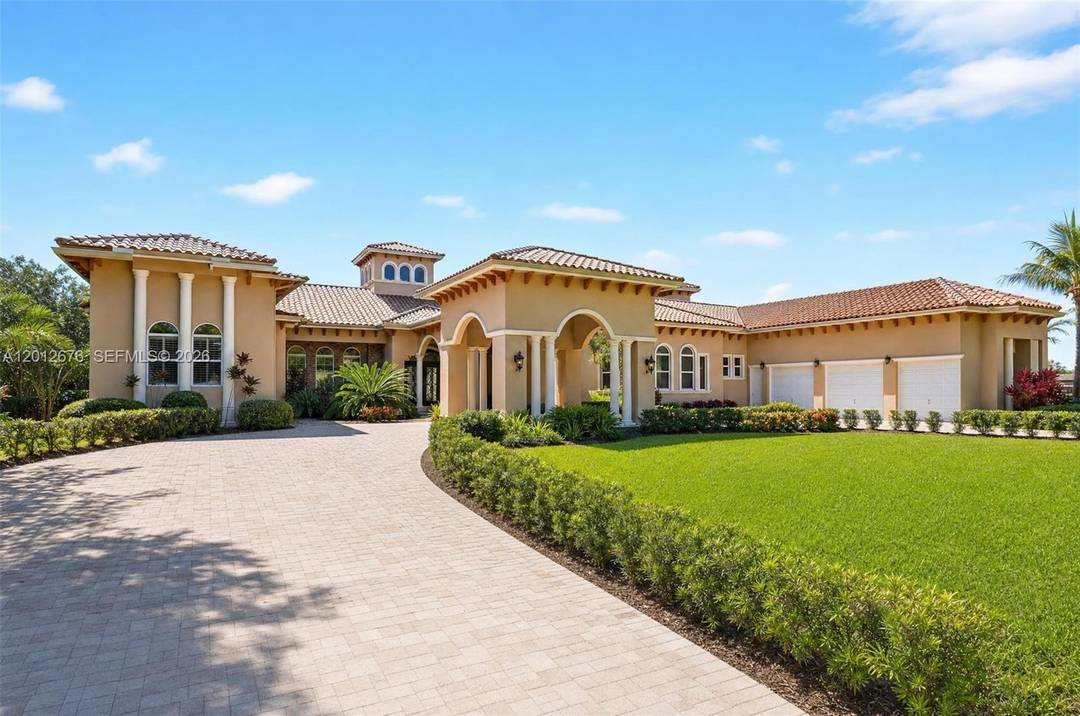 Modern custom estate on 1.