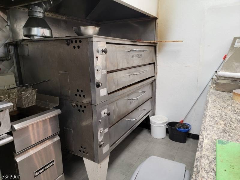 Well established, turn key restaurant located on a busy street in the heart of Clifton.