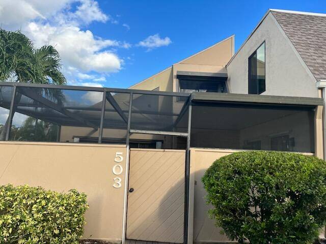 This property is offering an FHA assumable mortgage at 288, 000 at 6 interest !