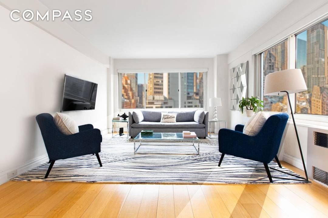 This modern and spacious 1 bed, 1 bath with open city views is the perfect setting for your new Manhattan home.