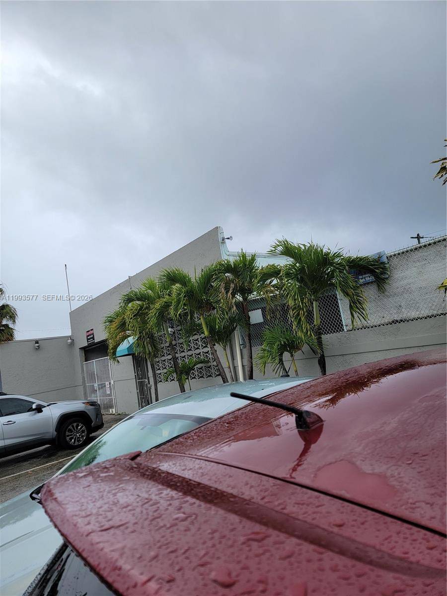 This free standing building sits on a strategic parcel of land Land square foot 16, 875.