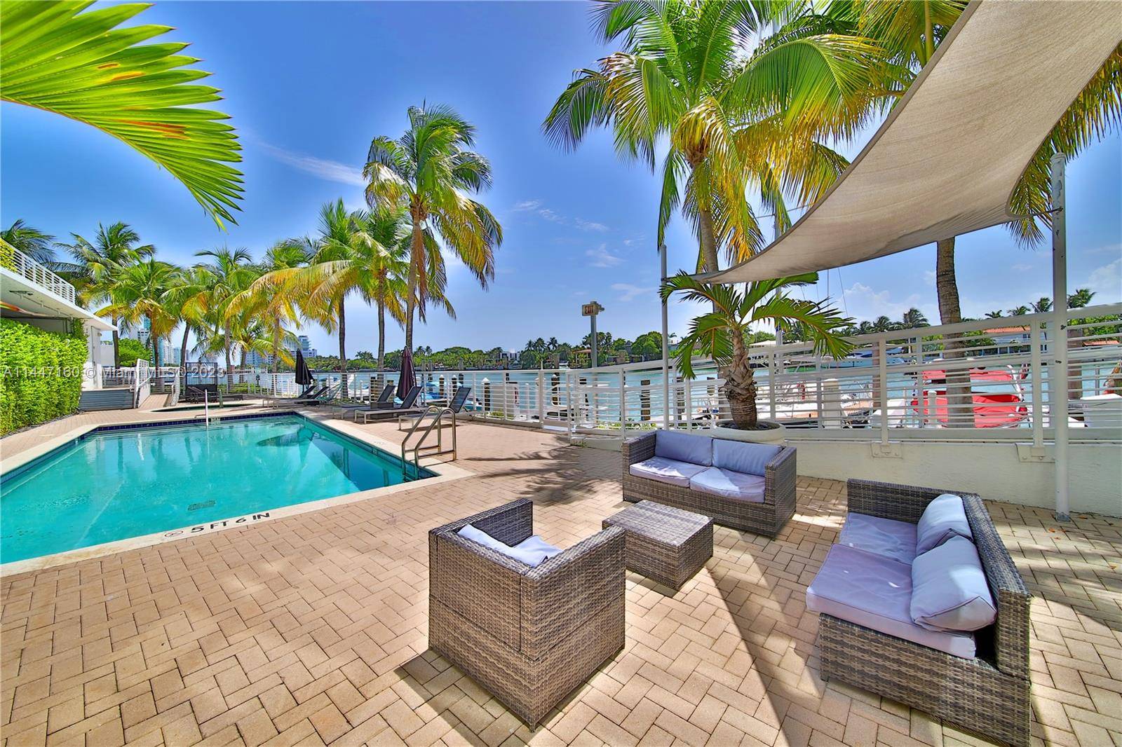 Beautiful and spacious 2 bedroom 2 bathroom condo, unfurnished, in the heart of Miami Beach.