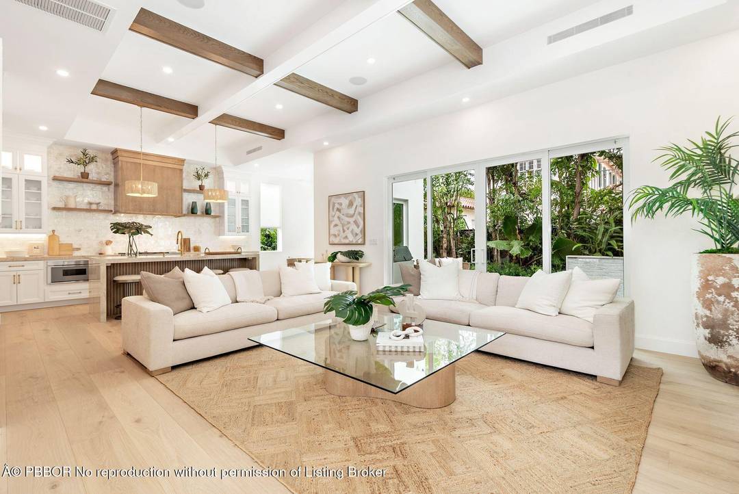 Welcome home ! ! ! This exquisite luxury new construction residence is a true showpiece offering 5 bedrooms, 5 full baths, and 3 half baths across 4, 844 sq ft ...