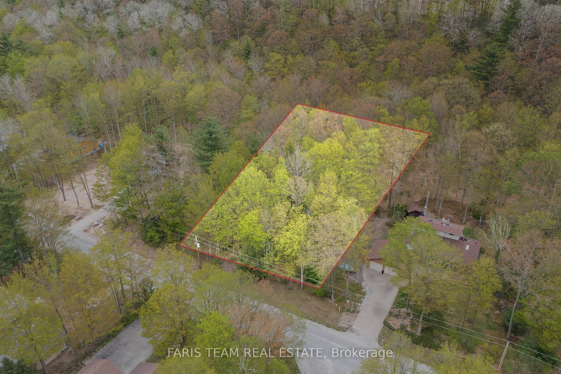 Top 5 Reasons You Will Love This Property 1 Nestled in a peaceful setting with a serene forest backdrop, delivering privacy and natural beauty 2 Just a short stroll to ...
