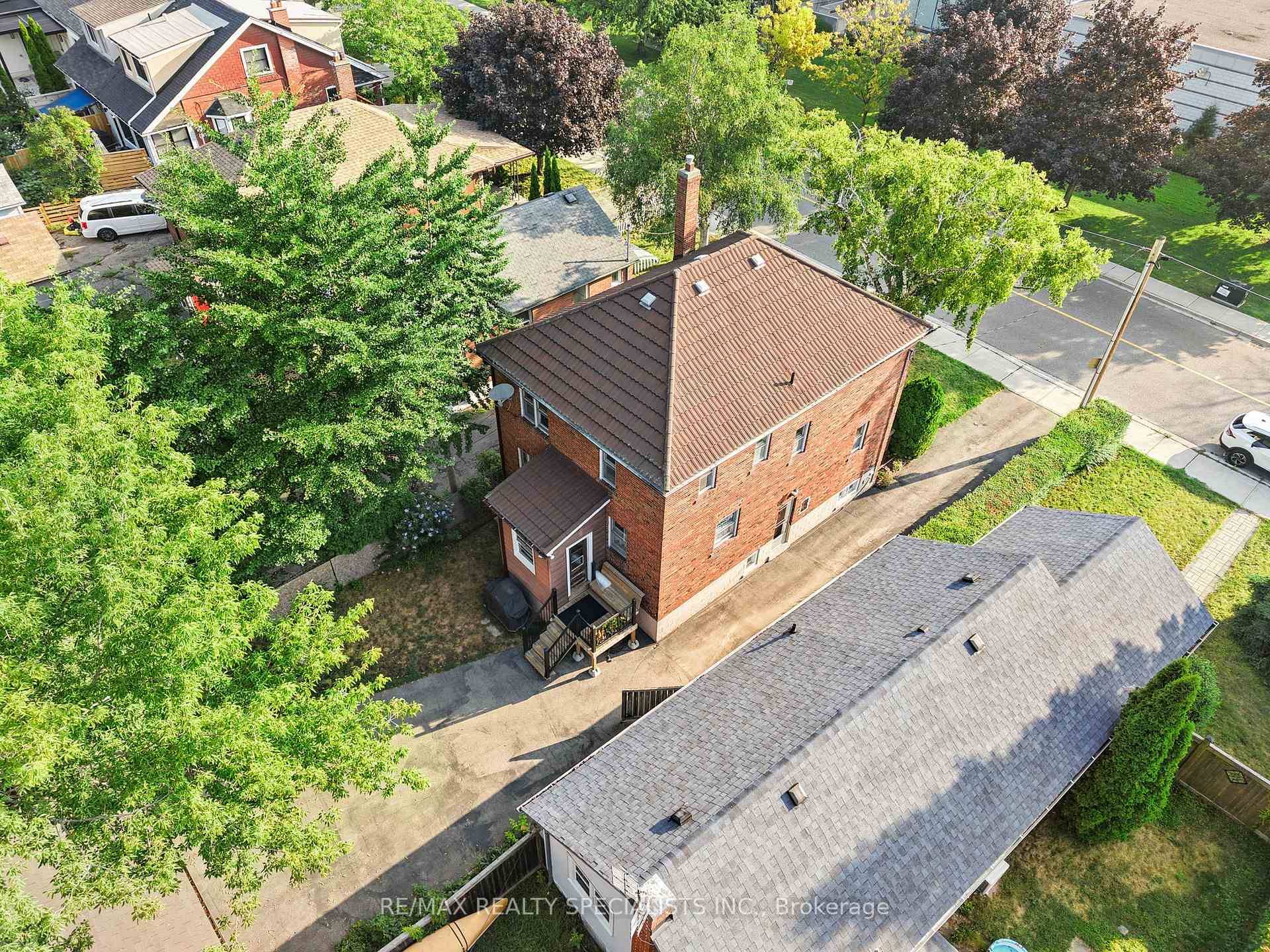 Right by the lake, right by the trails, right across from the largest park around, extra wide lot, over 2100 sq ft of living space, allowance for 1, 200 sq ...