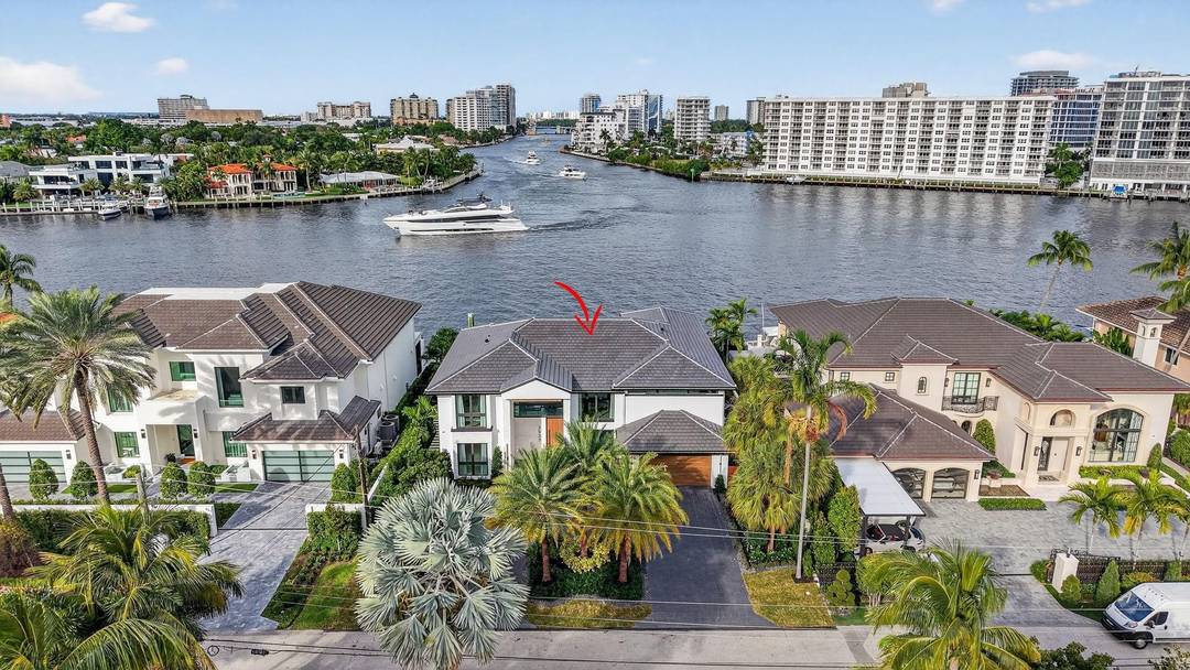 Undisputedly one of the finest views amp ; most desirable locations in Fort Lauderdale.