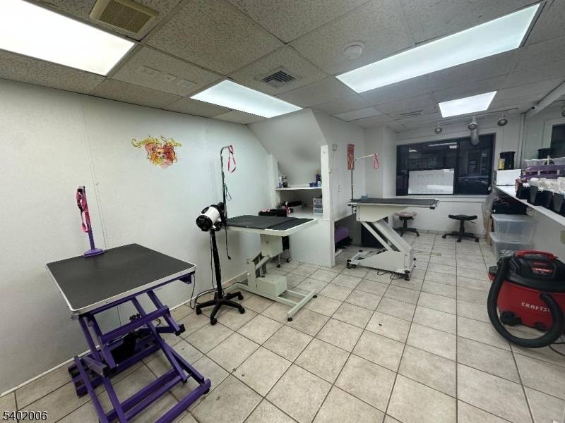 Established in 1979 this pet shop is the oldest and most complete store of its type in Newark.