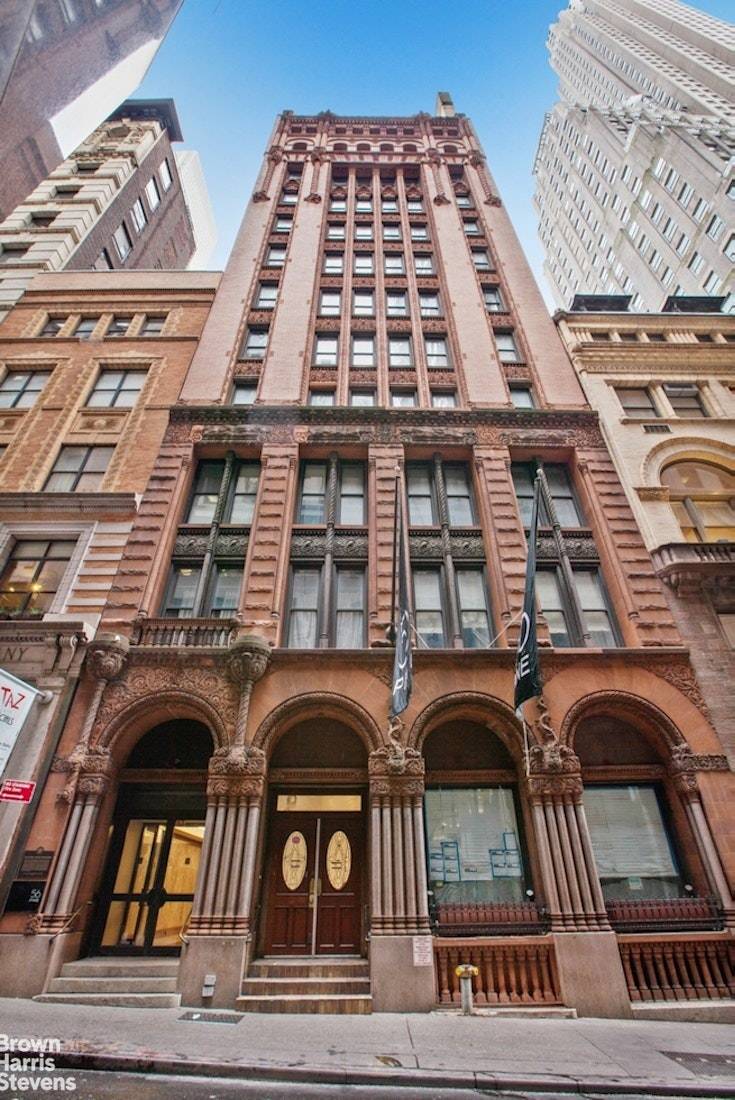 A rare and remarkable value, this expansive, light filled one bedroom residence is nestled within one of the Financial District's most sought after full service condominiums.