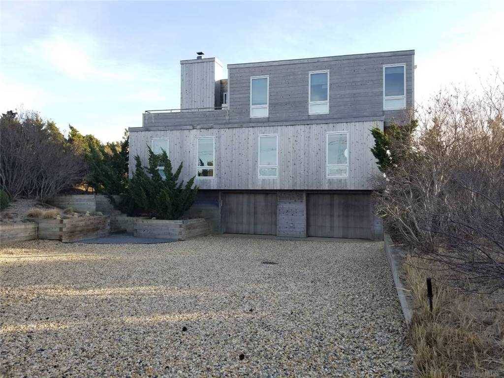 Rental Registration 21 121 Oceanfront living at its best.