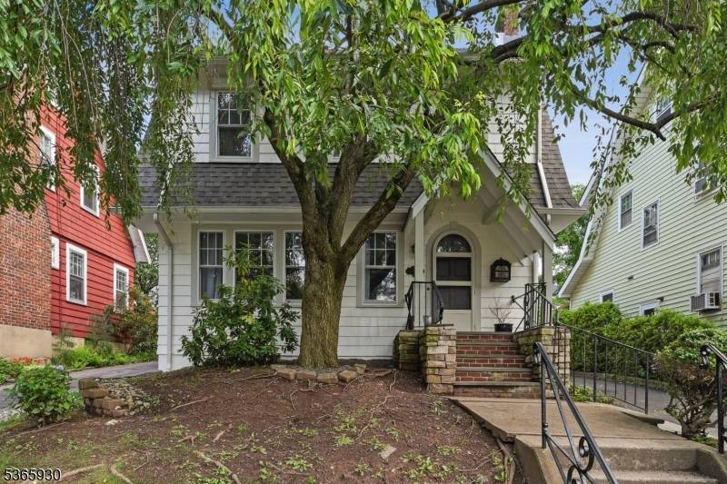 This charming Colonial offers the perfect blend of comfort and convenience.