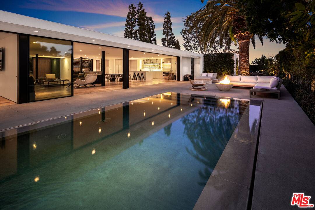 1611   TOWER GROVE DR Beverly Hills LA