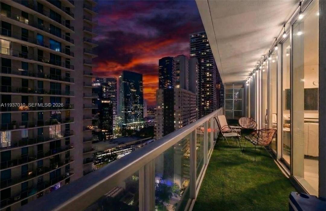 Welcome to The Axis on Brickell, North Tower.