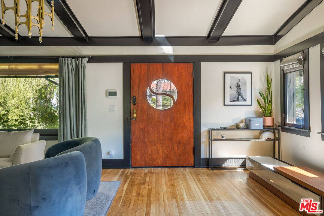 221  S St Andrews Pl 4BR Mid Wilshire La