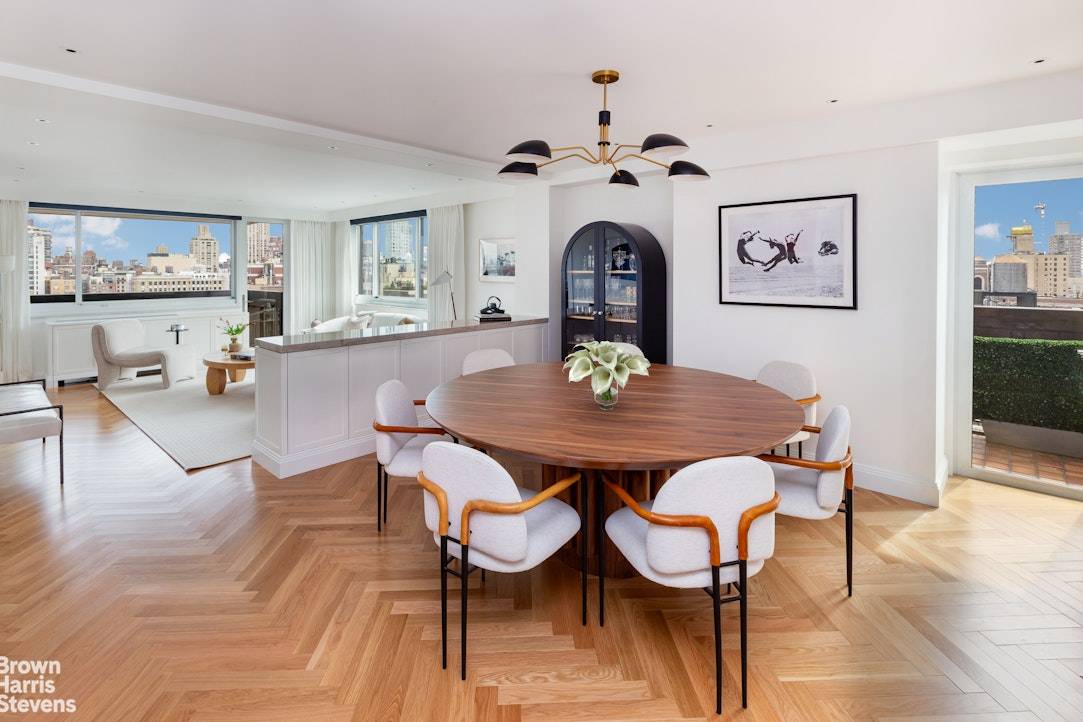 50 REBATE ON MONTHLY MAINTENANCE TRIPLE MINT 7 ROOM DUPLEX WITH OUTDOOR SPACENo cost has been spared in this exquisitely renovated 3 bedroom, 3.
