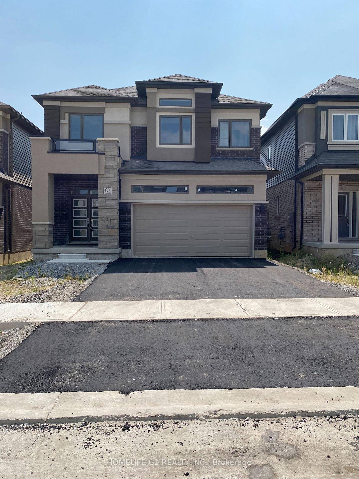 Beautiful 2218 sqft. Detached Home Located in the Scenic Ridge East Community in Paris.