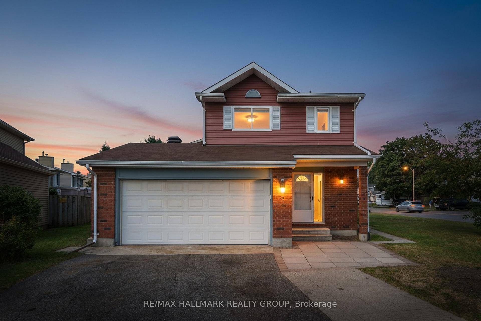 Welcome to this spacious 3 bedroom, 3 1 bathroom detached home, perfectly positioned on a large corner lot.