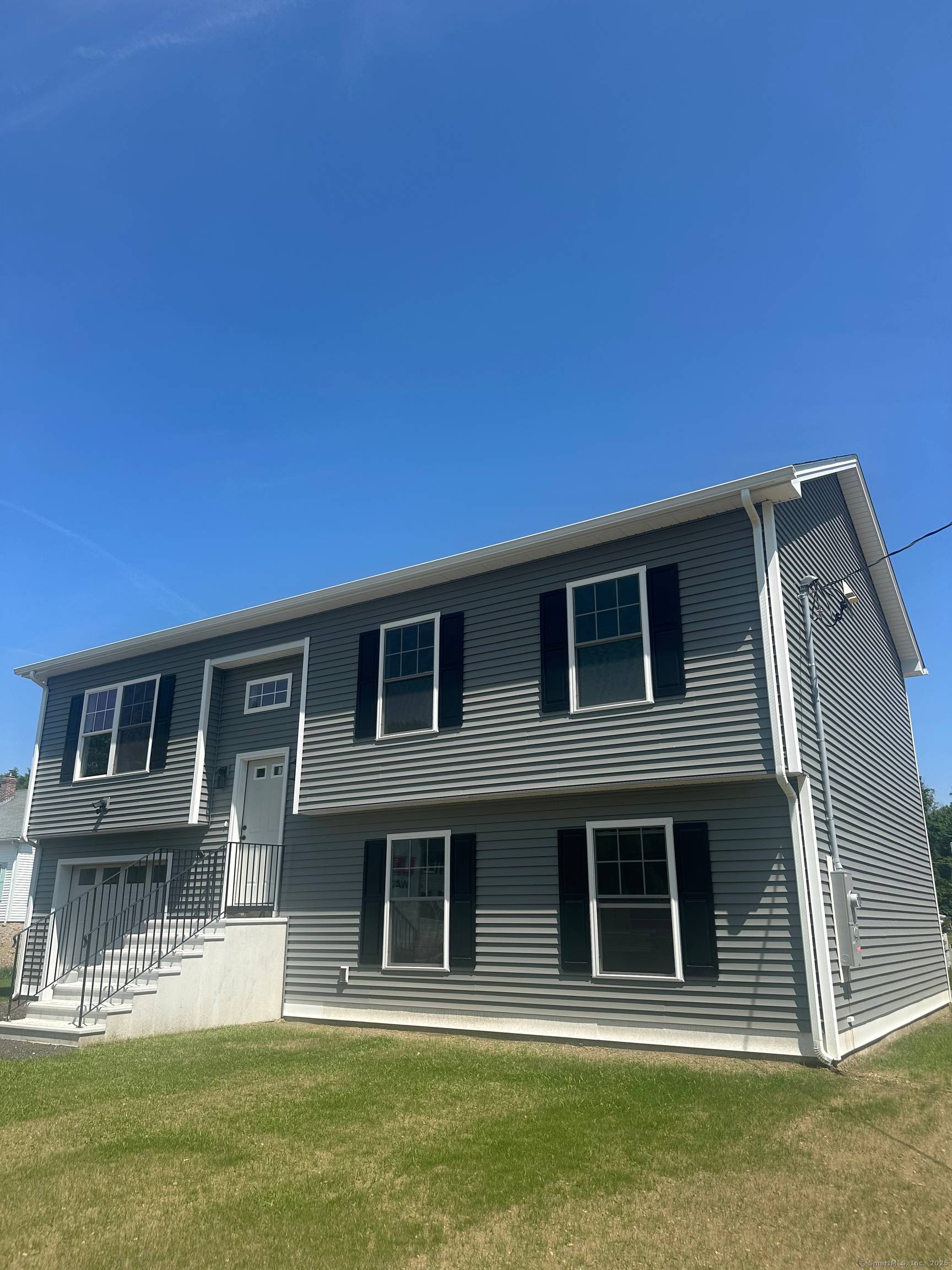 Stunning new construction in Brooklyn, CT !
