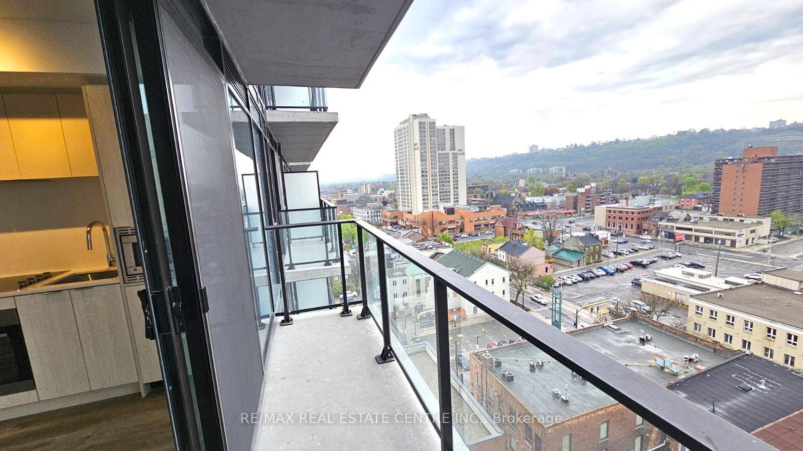 Member FullConfidential for REALTORS OnlyListing ID 40725499Active Residential LeaseList Price 1, 750.