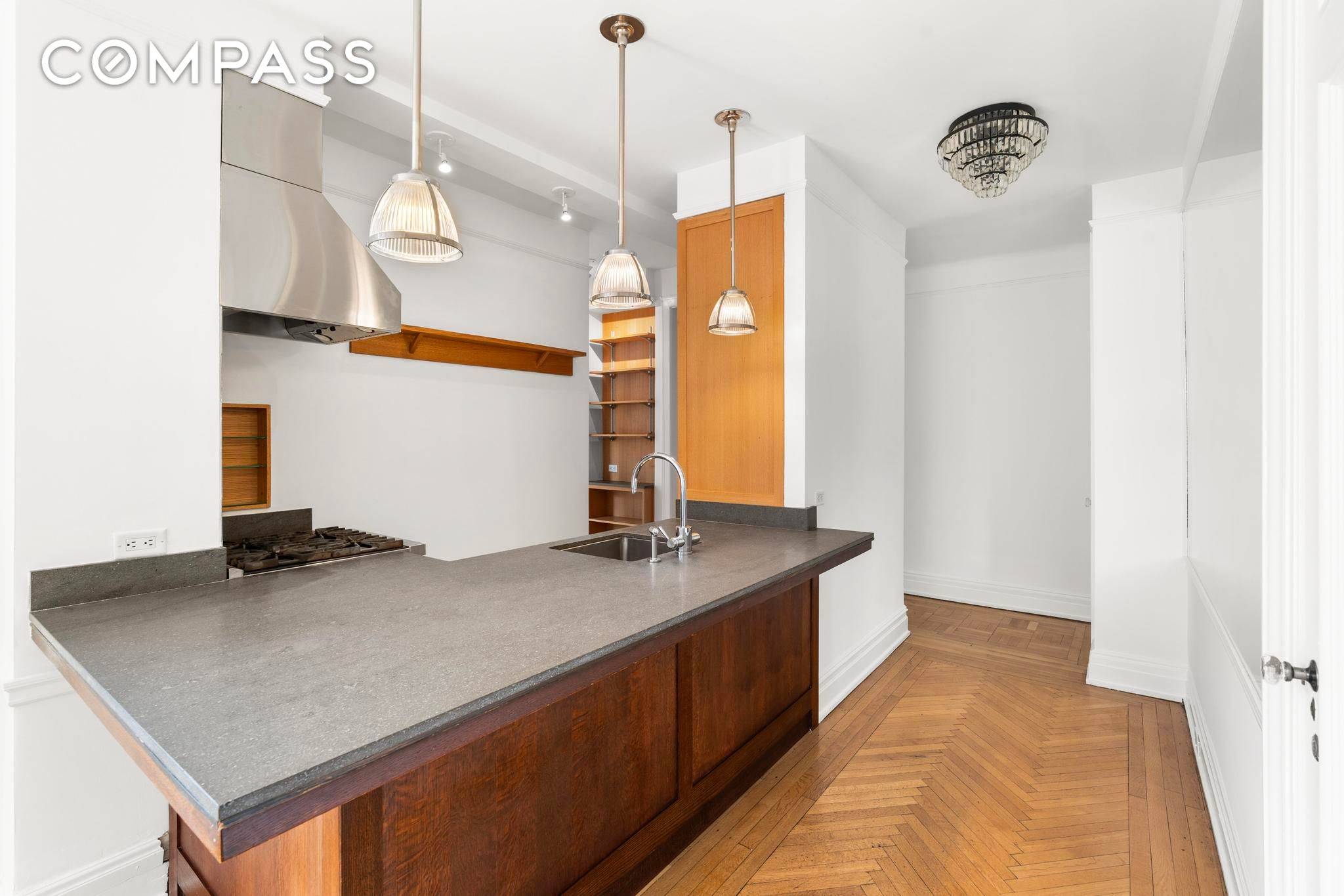 Come and see this Sunny Pre War Classic 3BD 2BD on the UWS before it s gone !