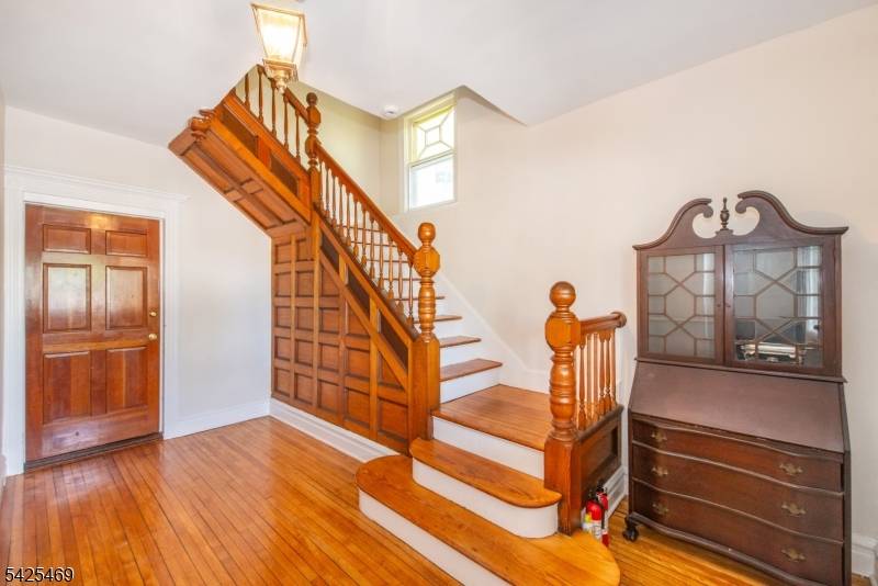 Prime location in the heart of Montclair !