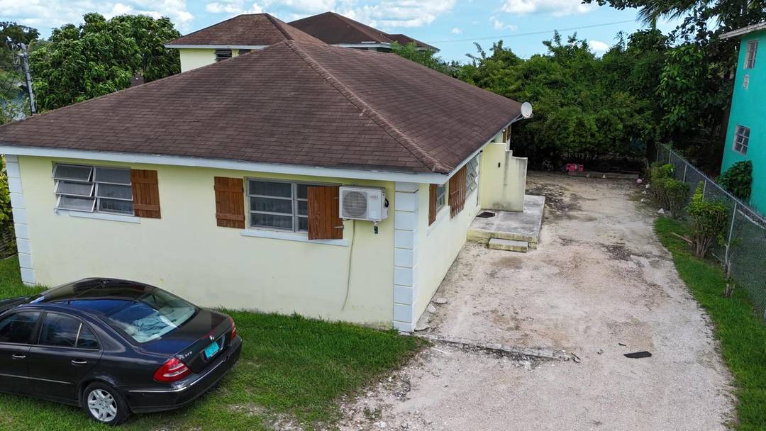 HYDE PARK SEA BREEZE Triplex New-Providence