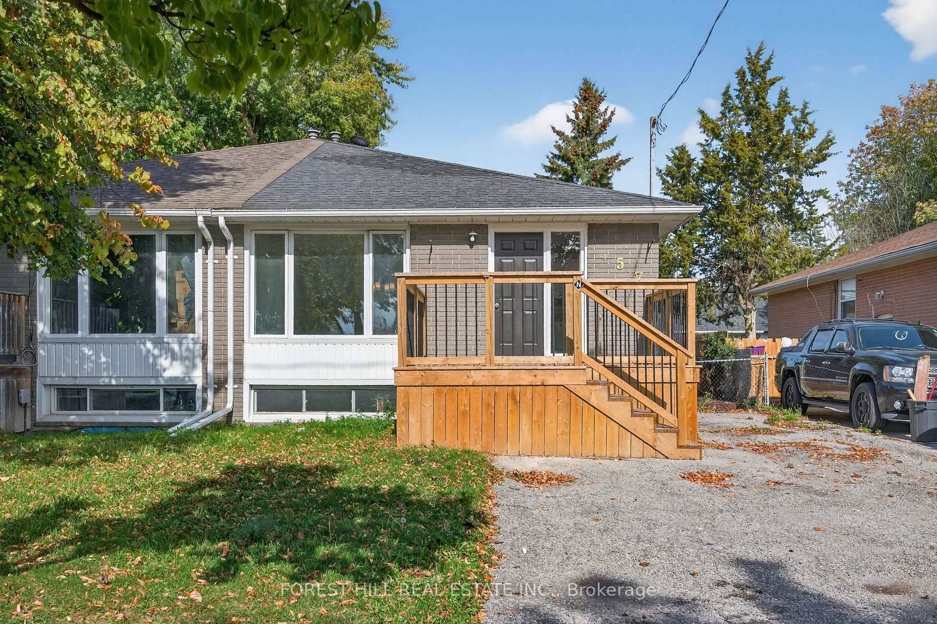 Welcome to 157 Septonne Ave, Situated in the highly sought after Bristol London community with a Legal Basement Apartment Registered With Town Of Newmarket.