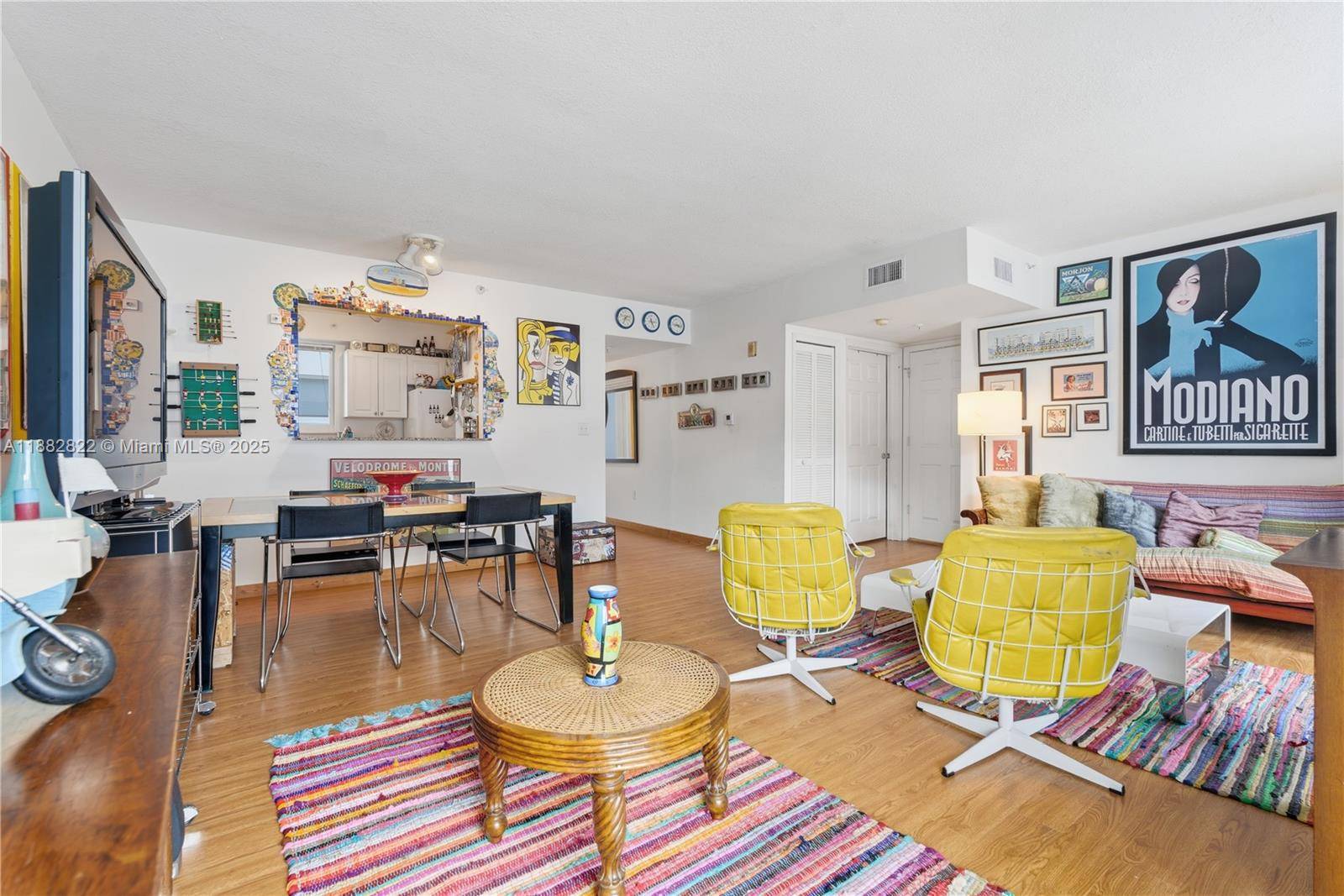 Experience the best of the Miami Beach lifestyle in this beautifully maintained 1 bedroom, 1 bath condo, perfectly situated just steps from the ocean.