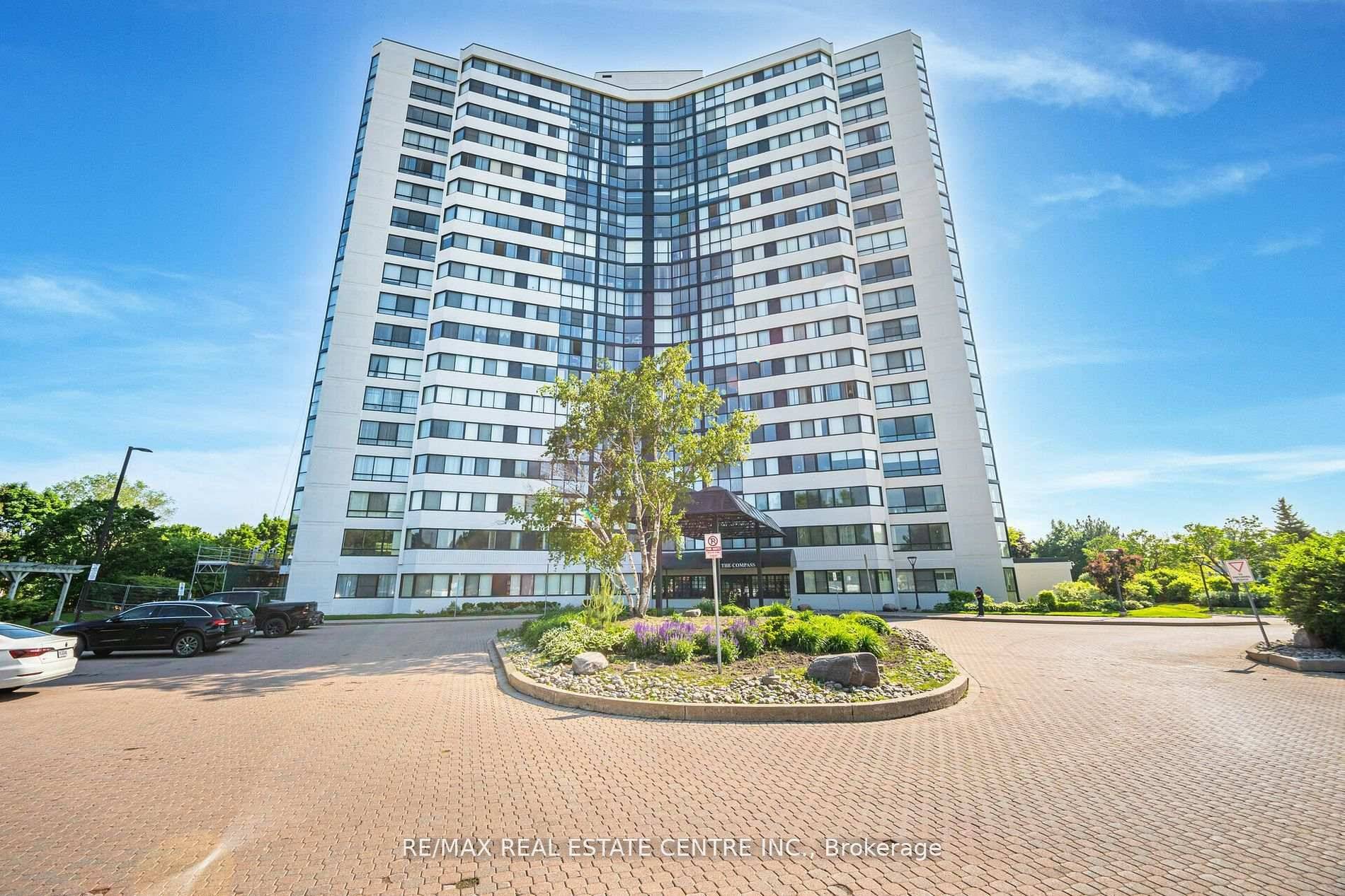 Luxury Renovated Corner 2 Bedroom, 2 Bath Unit 1, 115 SQFT.