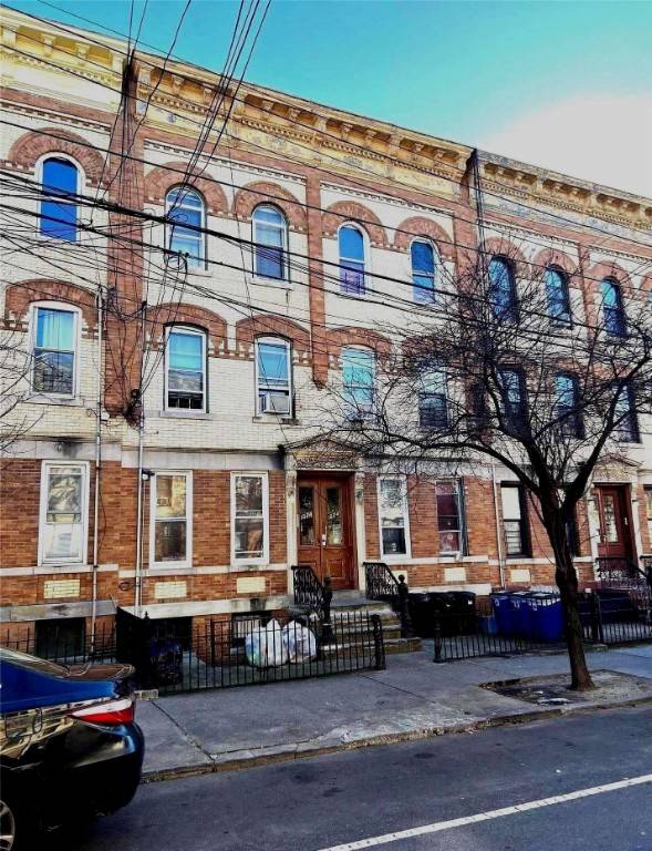 Prime Ridgewood Investment Opportunity !