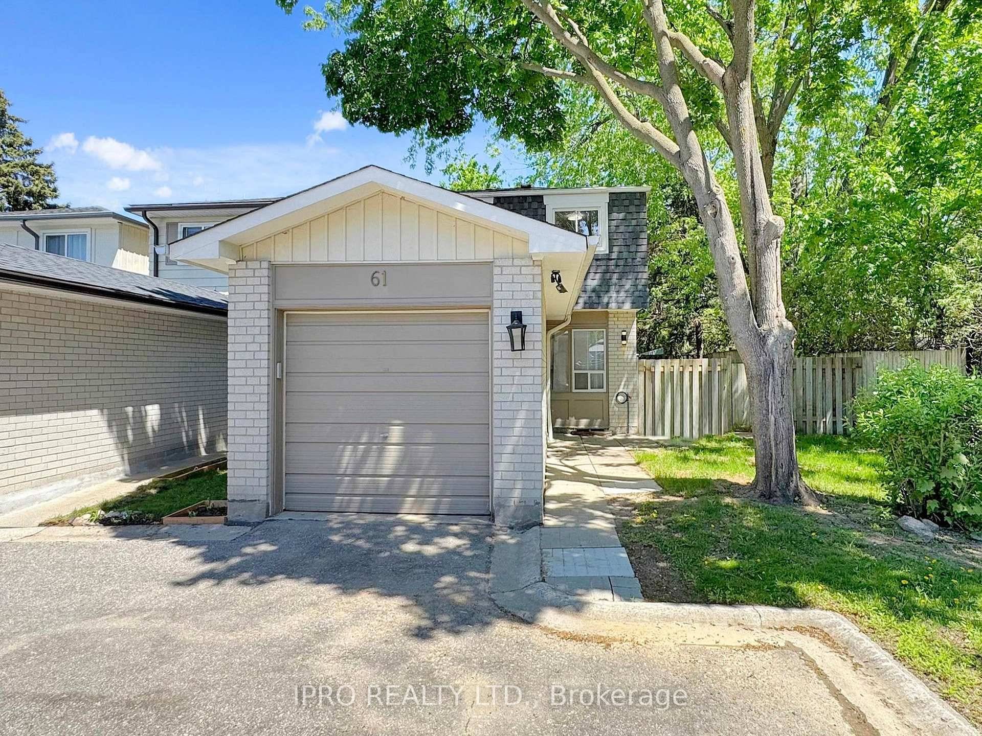Absolutely Stunning Fully Renovated End Unit amp ; Corner Lot 3 1 BR Townhome which feels like a secluded Semi detached Home.